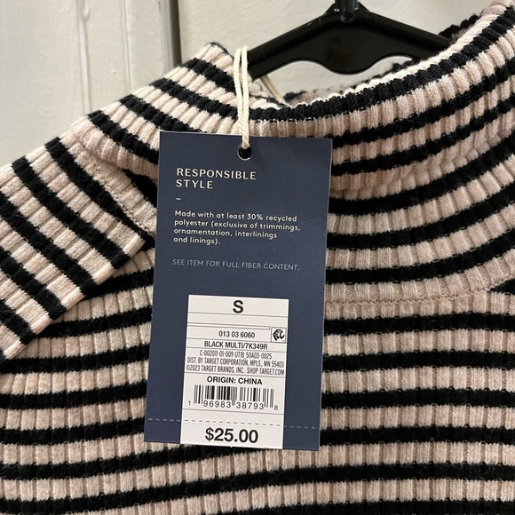 NWT target Universal Thread Striped Thin Sweater - Picture 3 of 4